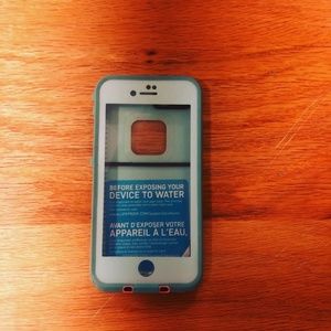 iPhone 8 Lifeproof case